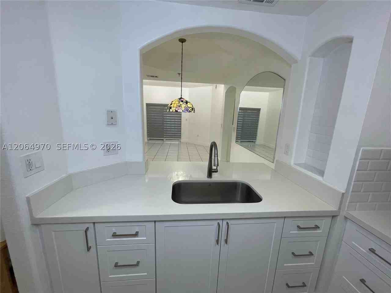 905 Nw 82nd Ave #111B - Photo 3 of 22