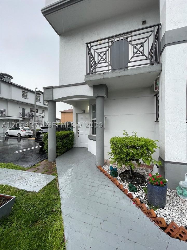 905 Nw 82nd Ave #111B - Photo 6 of 22