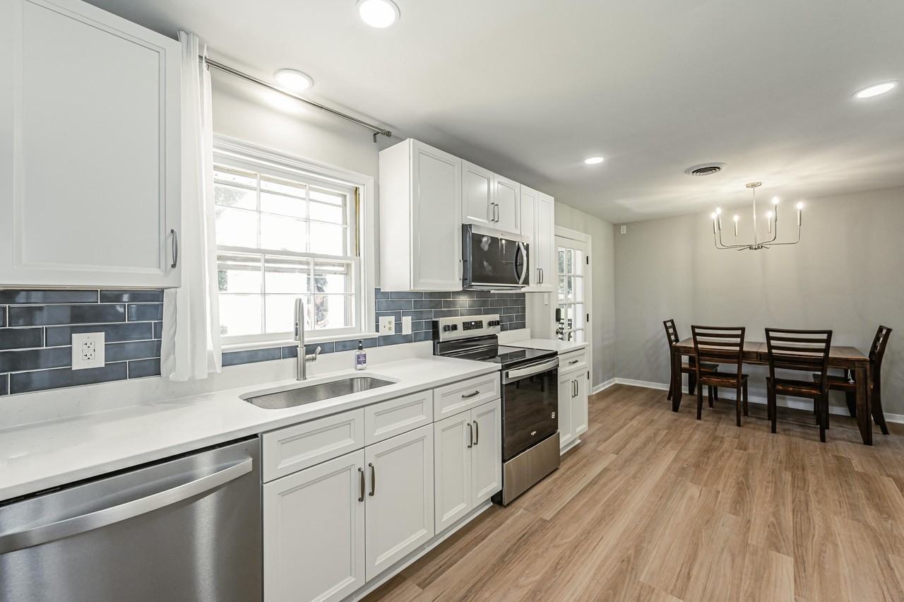 Crestline Ln - Photo 2 of 18