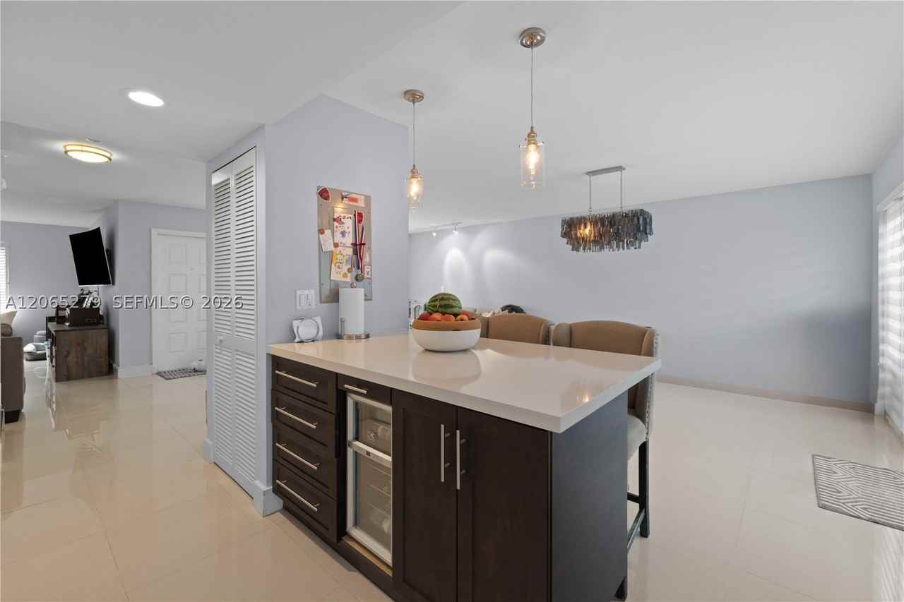 7161 Sw 55th Ter W - Photo 2 of 35