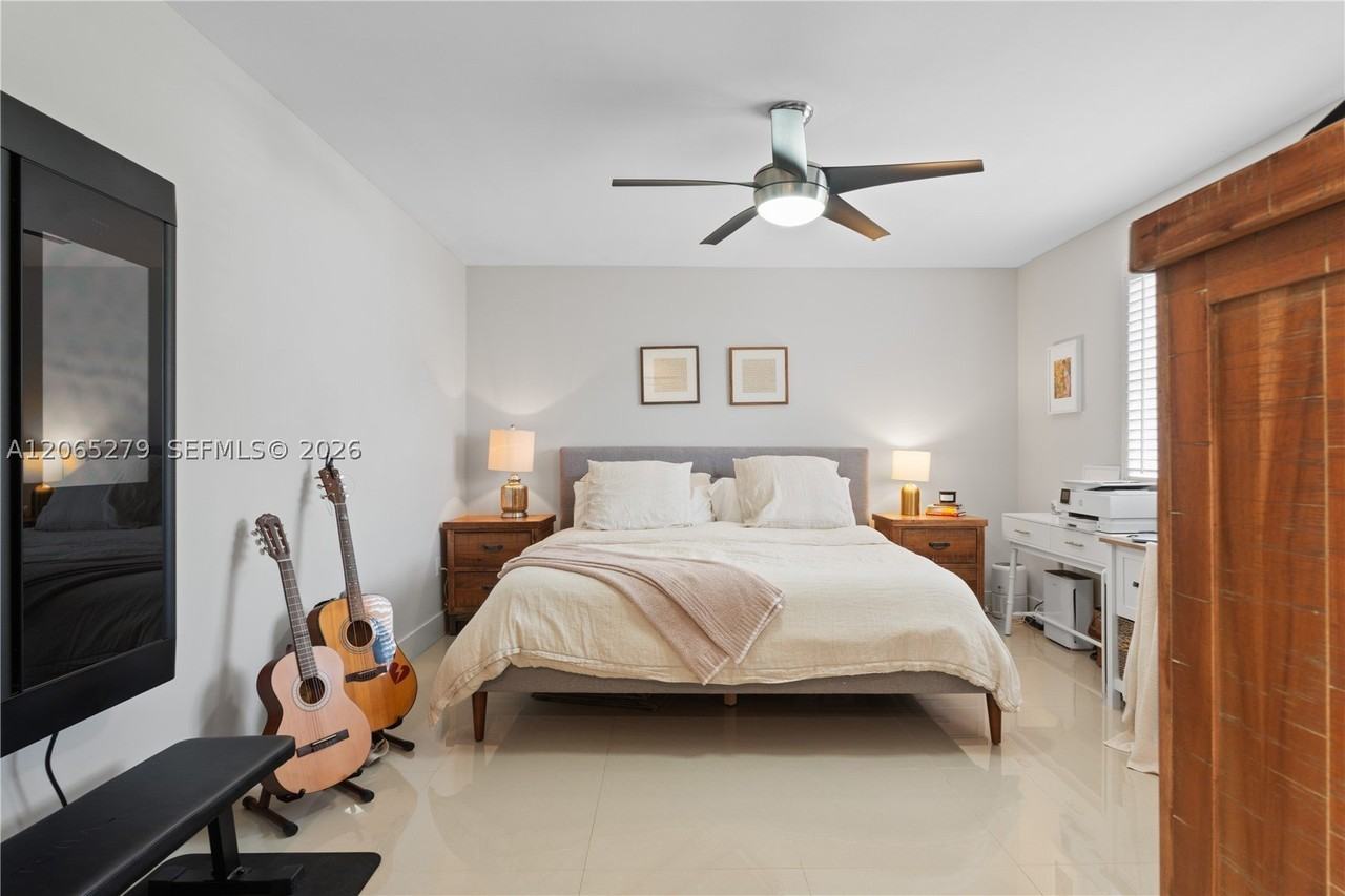 7161 Sw 55th Ter W - Photo 4 of 35