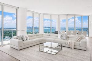 featured image of 6365 Collins Ave #TS07