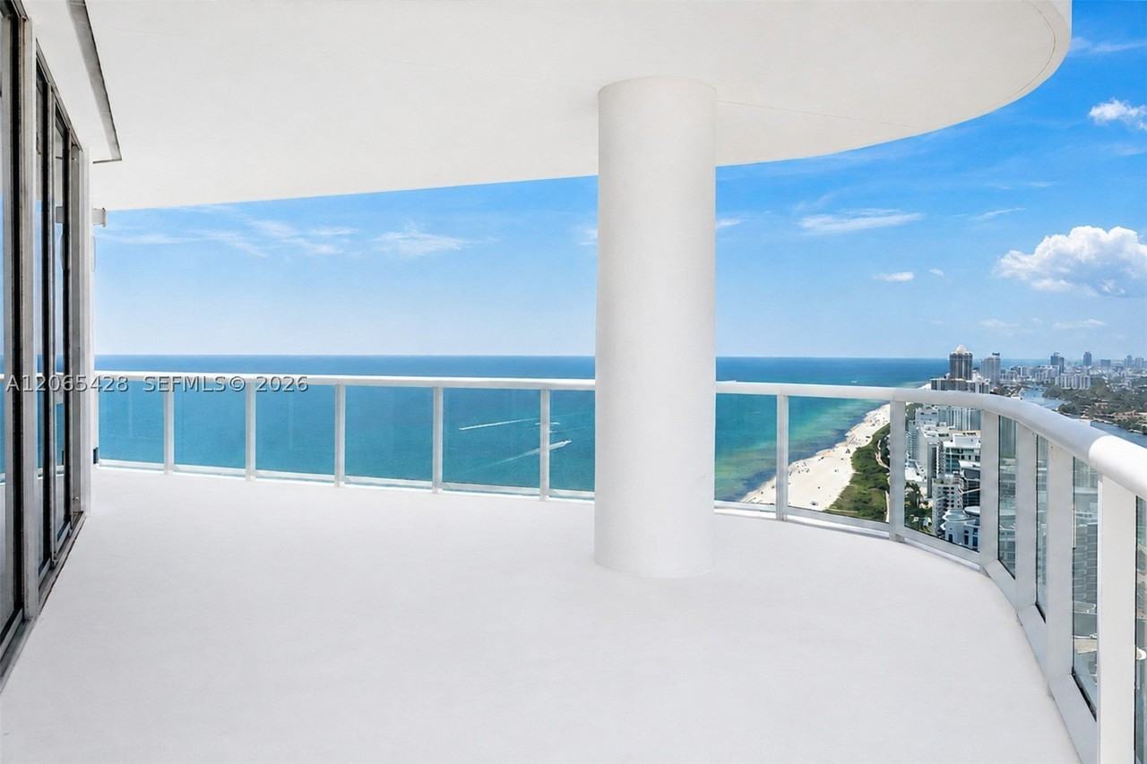 6365 Collins Ave #TS07 - Photo 2 of 18