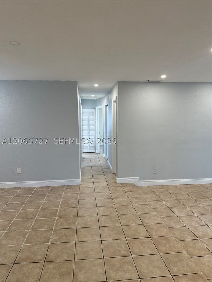 8270 Sw 12th Ter - Photo 3 of 11