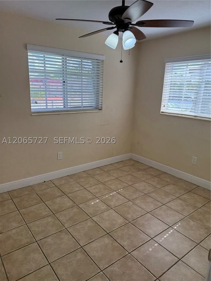 8270 Sw 12th Ter - Photo 6 of 11