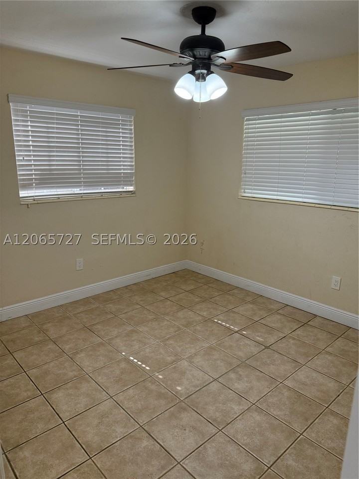 8270 Sw 12th Ter - Photo 7 of 11