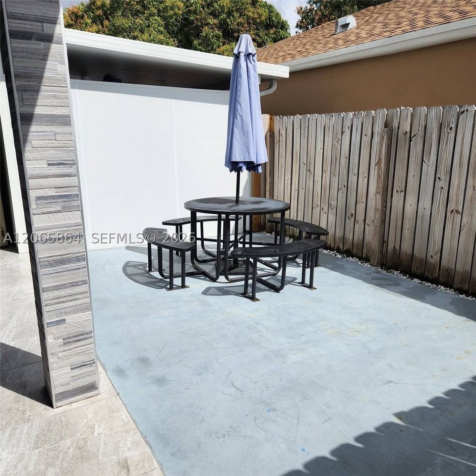 14307 Sw 159th Ter #B - Photo 2 of 7