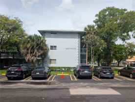 900 Tallwood Ave #305 - Photo 1 of 1