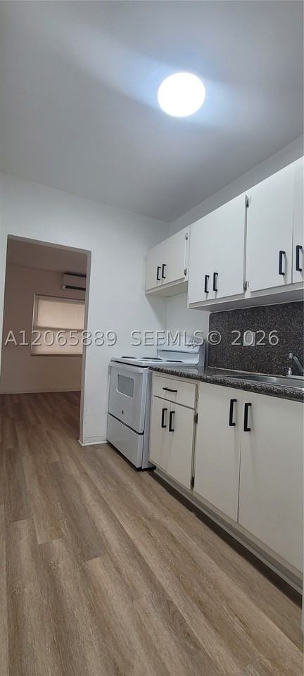 6760 Ne 2nd Ave #1 - Photo 6 of 22