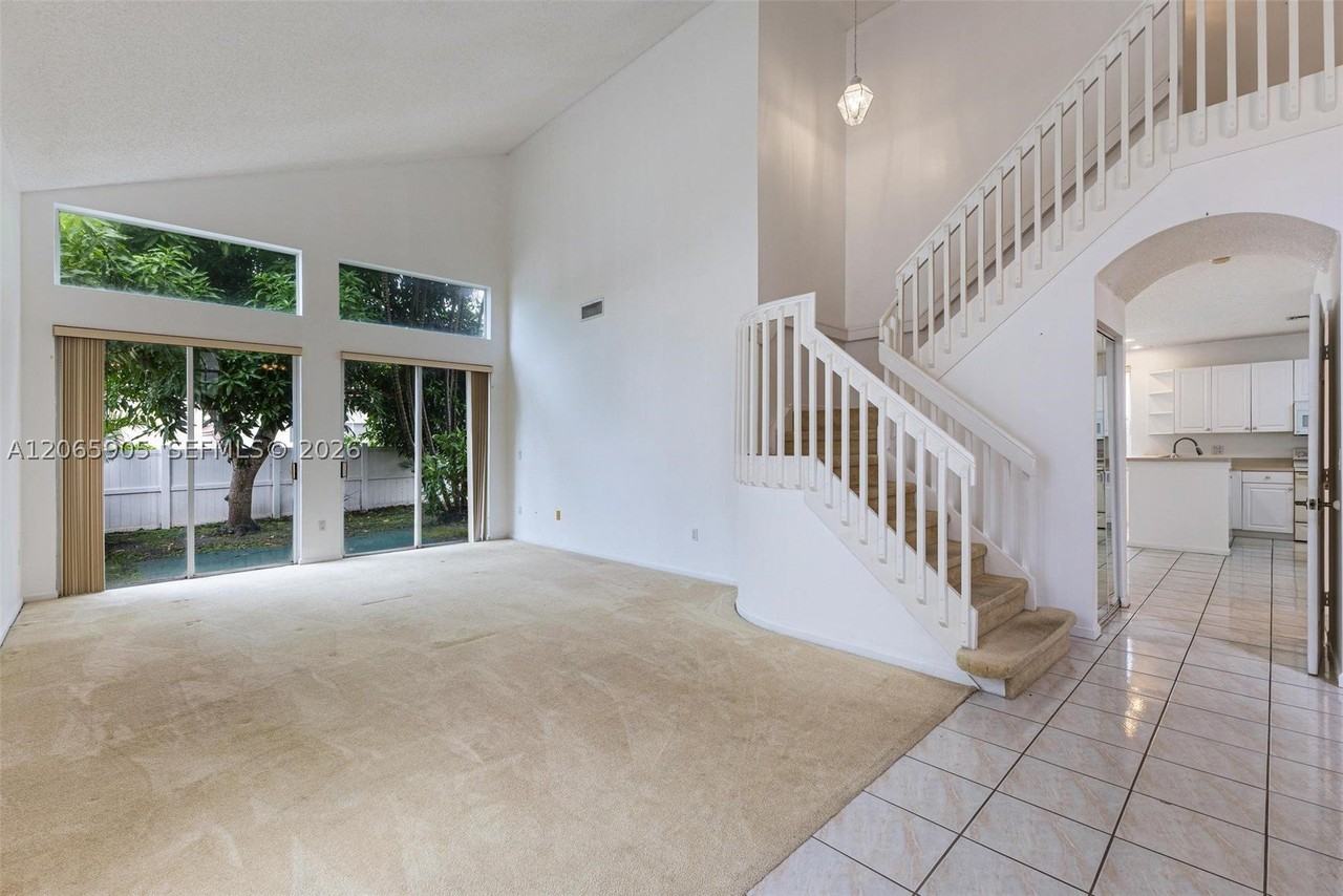 2138 Chagall Cir - Photo 5 of 27