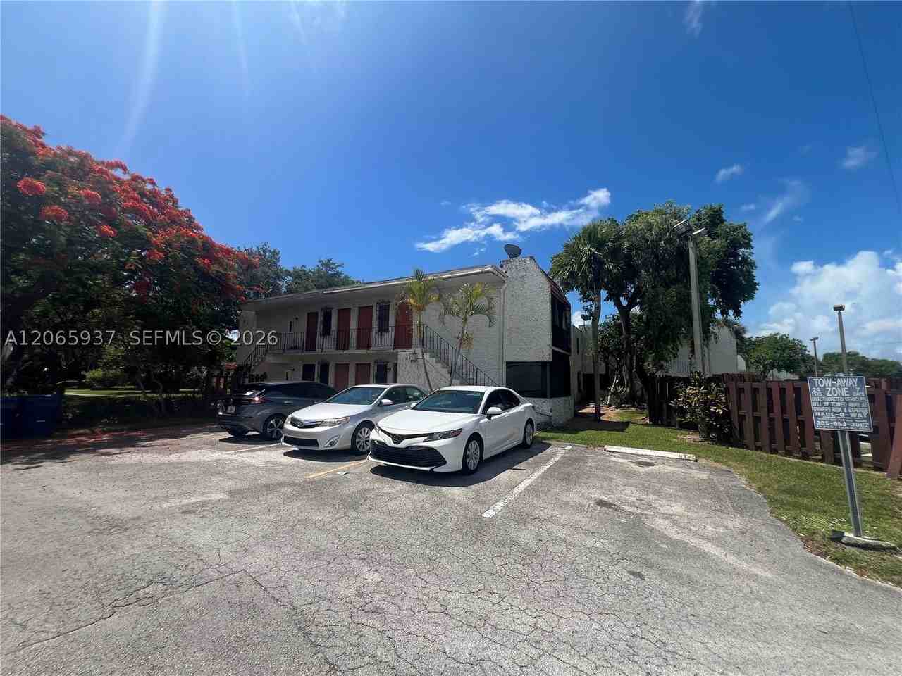 8701 Sw 141st St #H3 - Photo 2 of 13