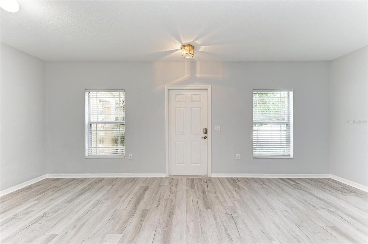 6218 Flagfish Ct #102 - Photo 2 of 32
