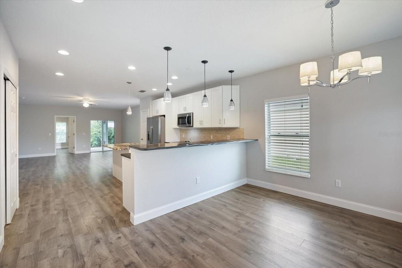 1878 Vamo Dr - Photo 4 of 37