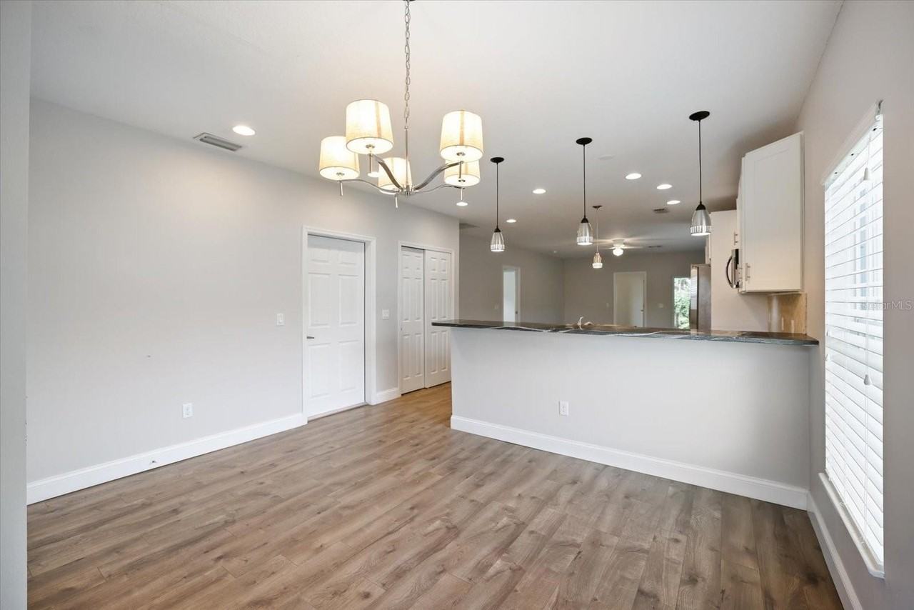 1878 Vamo Dr - Photo 5 of 37