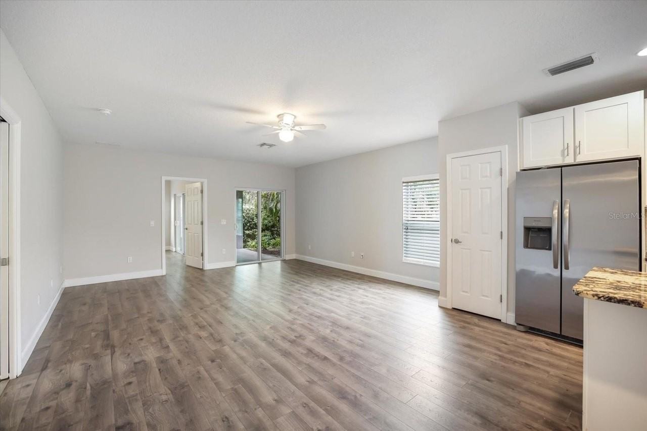 1878 Vamo Dr - Photo 7 of 37