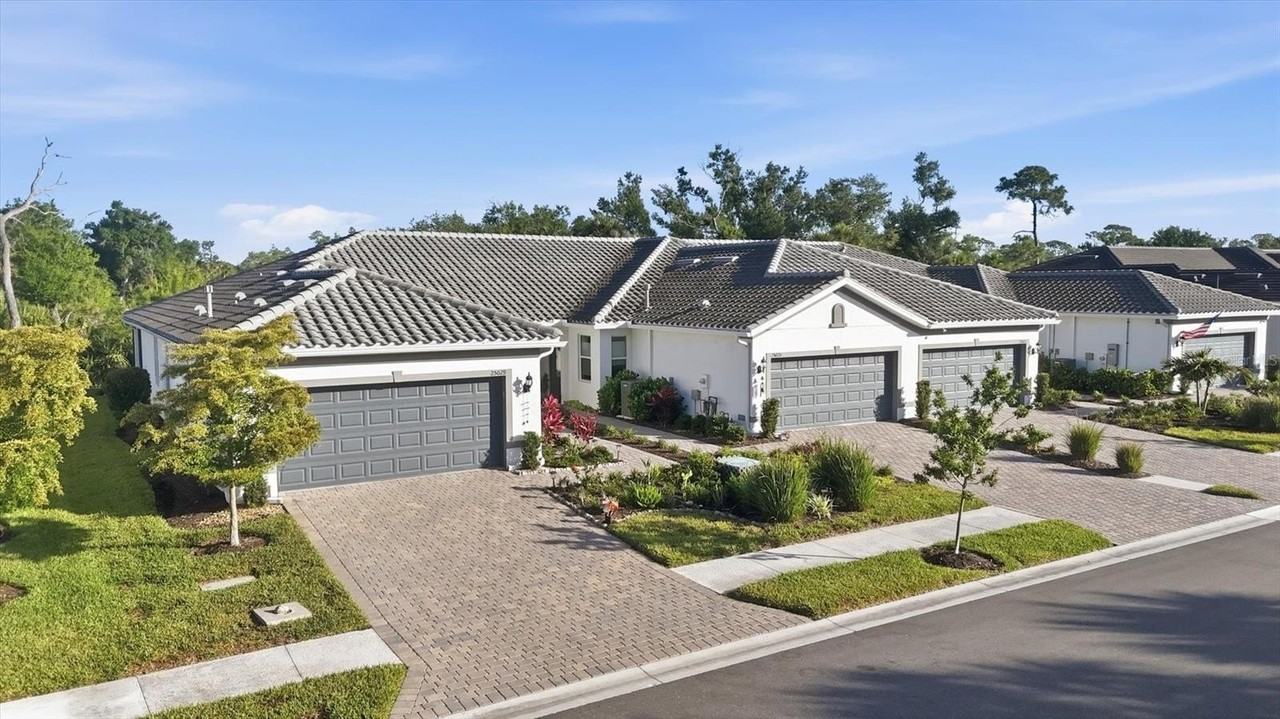 25029 Pearl Lake Cir #25029 - Photo 3 of 50