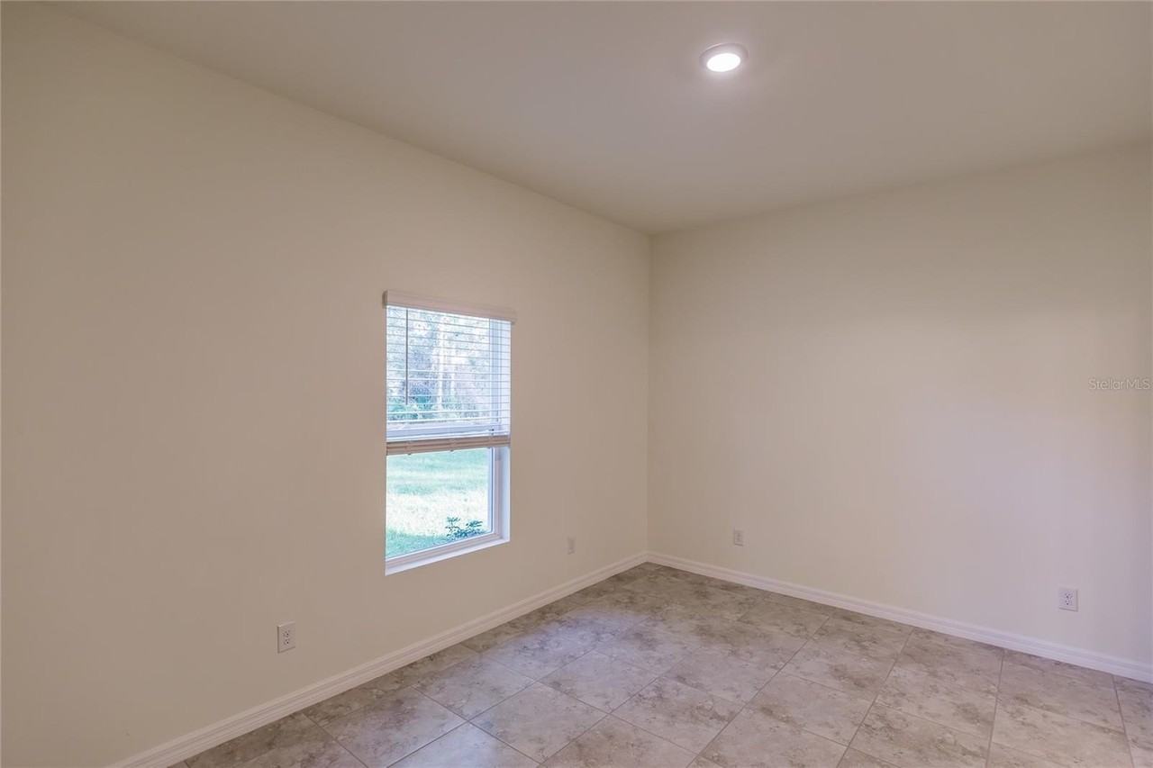 1174 Navigator Rd - Photo 7 of 24