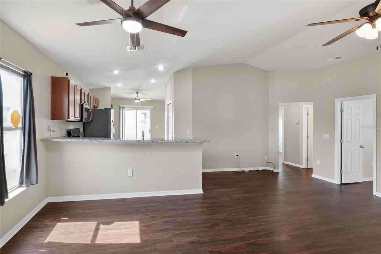 780 Overlook Grove Dr - Photo 5 of 45