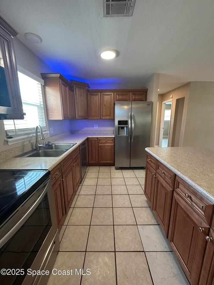 660 Belvedere Road NorthwestUnit B #1 - Photo 4 of 14