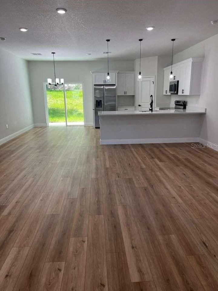 10990 N Adler Dr - Photo 4 of 16