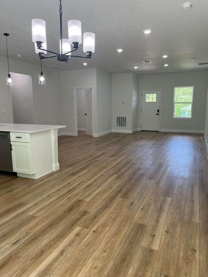 10990 N Adler Dr - Photo 5 of 16