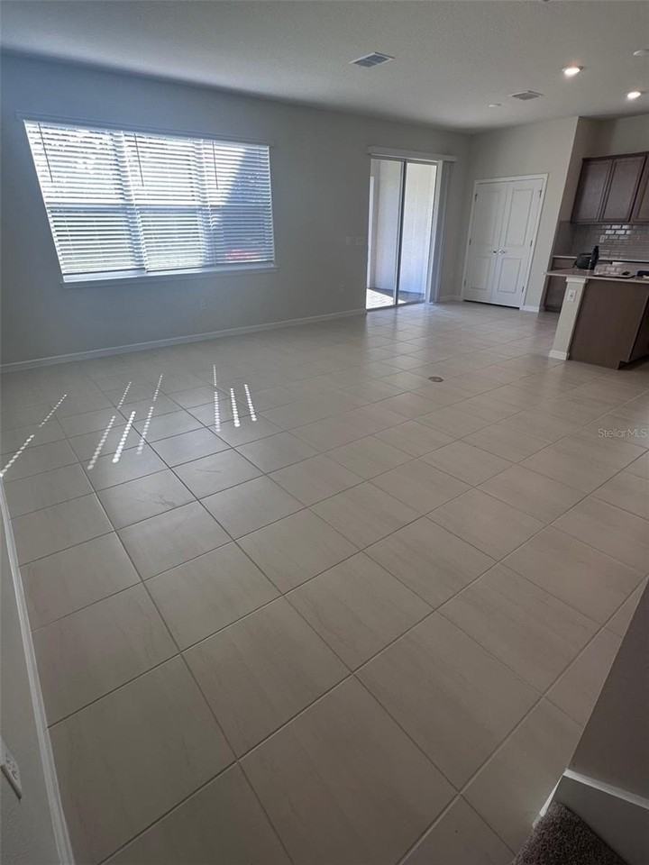 17539 Saw Palmetto Ave - Photo 4 of 19