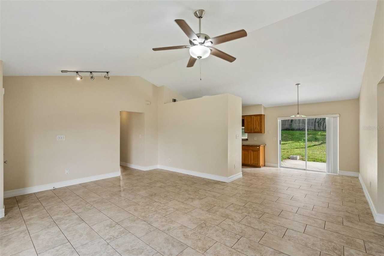 7769 Barberry Dr - Photo 5 of 20