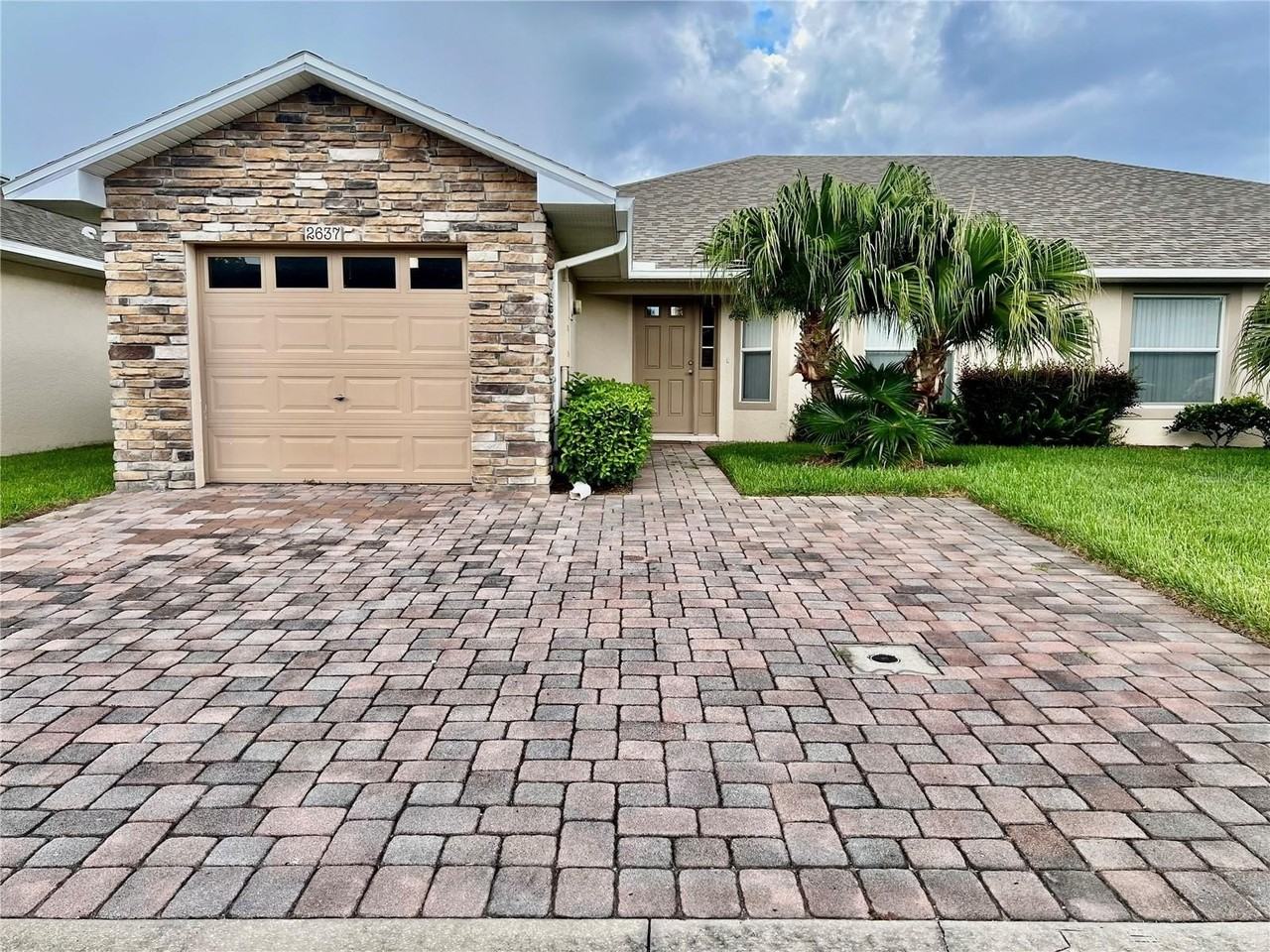 2637 Shelby Ruth Pl - Photo 2 of 27