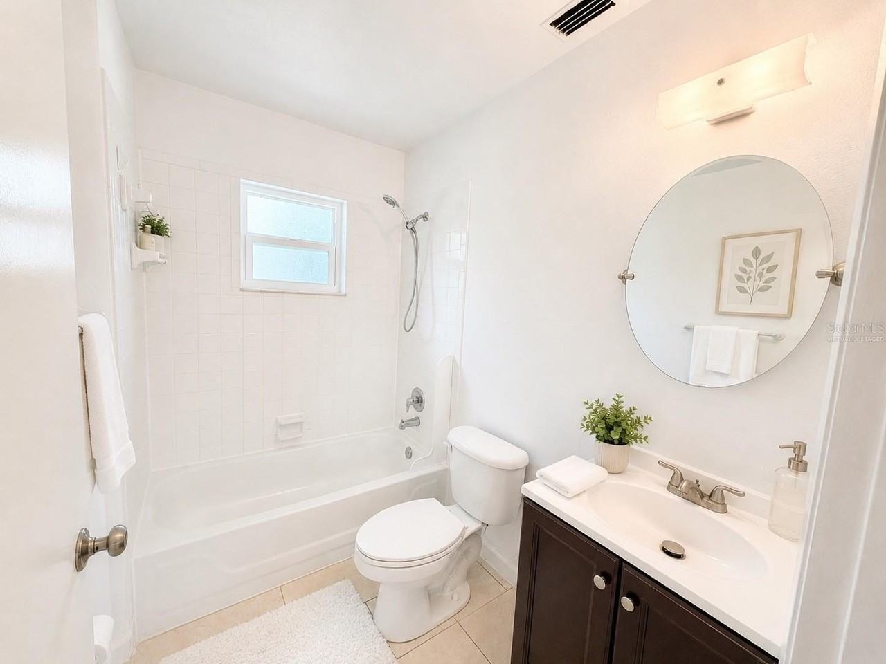 206 S 20th St - Photo 6 of 15