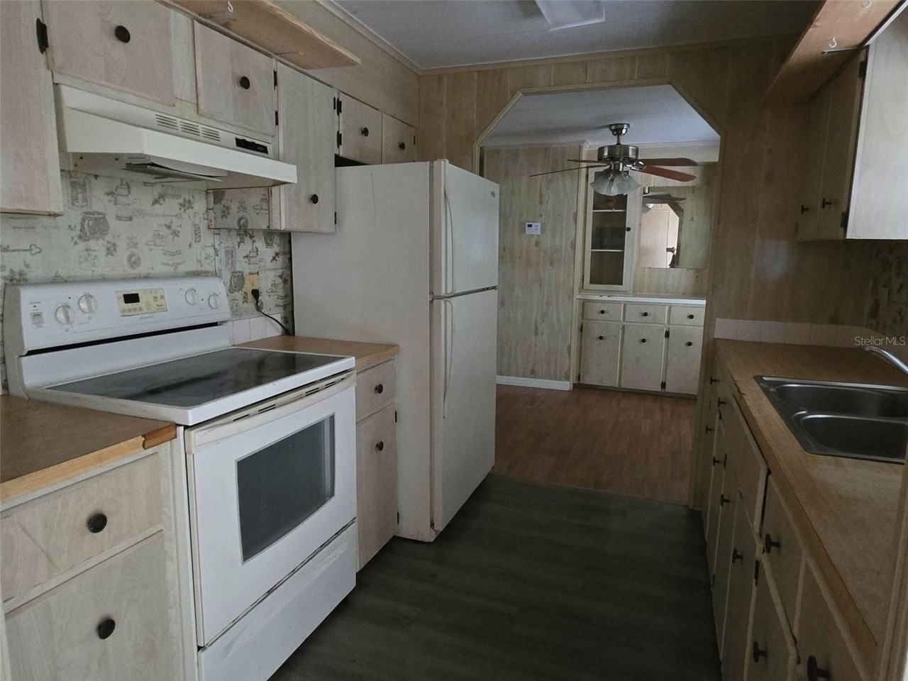 5930 Sw 61st Pl - Photo 7 of 15
