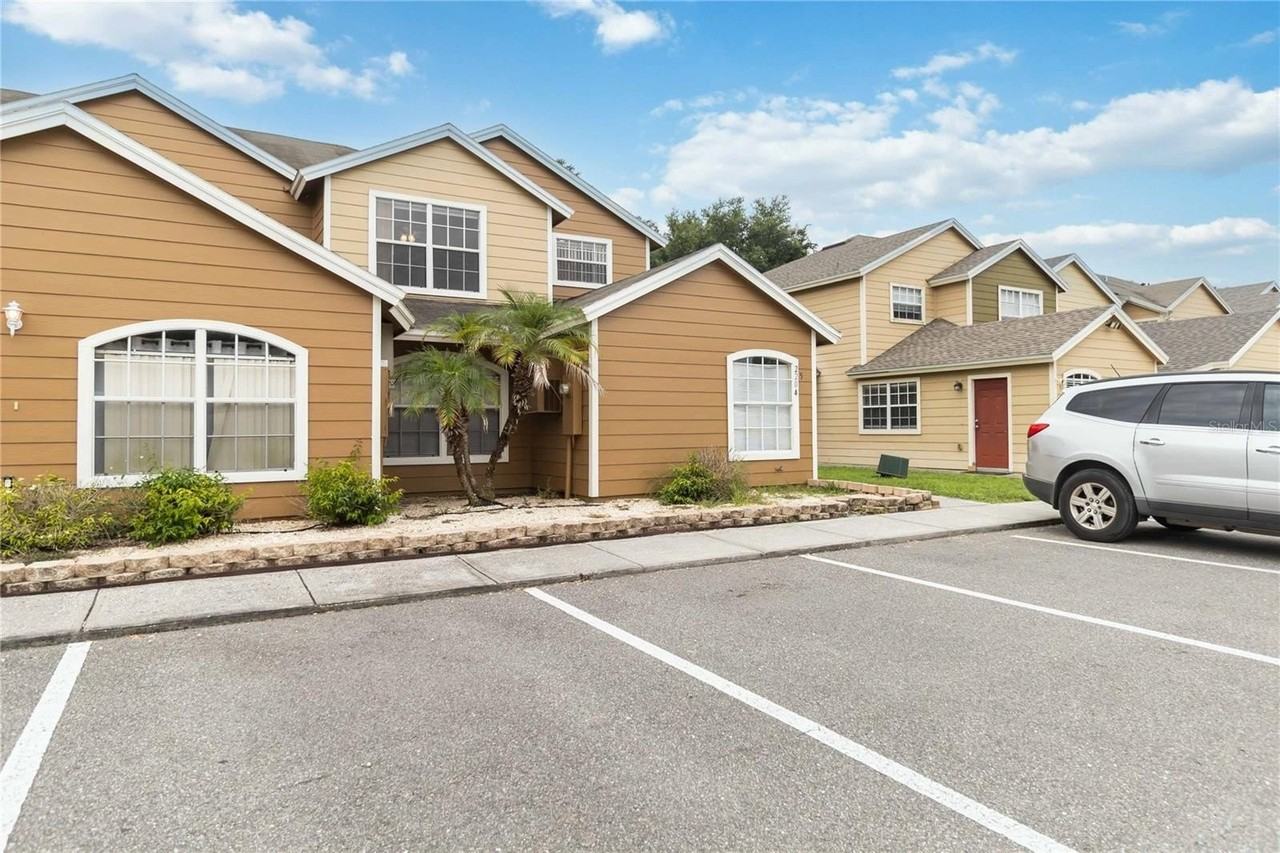 2204 Fan Palm Dr - Photo 2 of 26