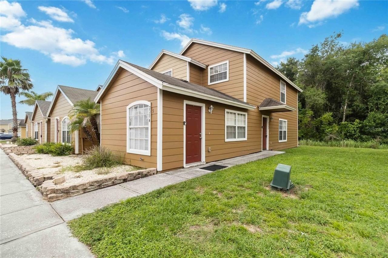 2204 Fan Palm Dr - Photo 3 of 26