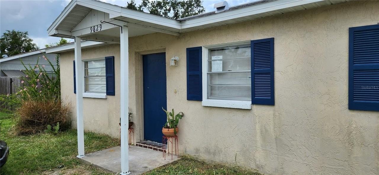 9831 Grace Dr - Photo 2 of 18