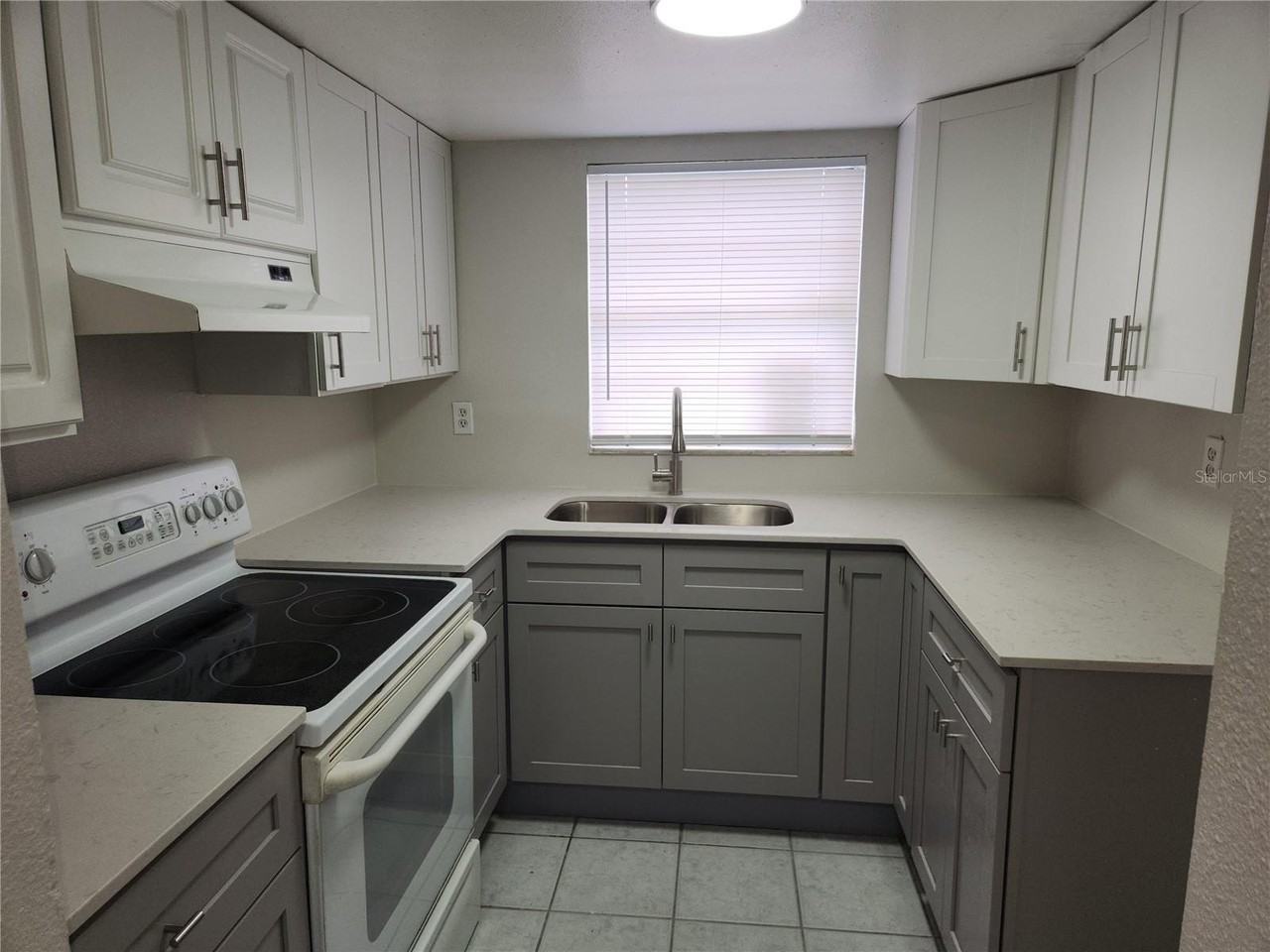 9831 Grace Dr - Photo 4 of 18