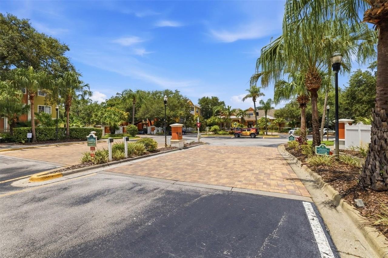 4207 S Dale Mabry Hwy #2305 - Photo 5 of 26