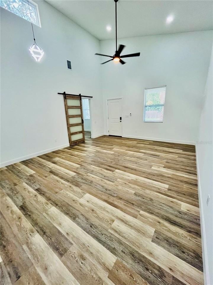7622 Cypress Dr - Photo 5 of 30