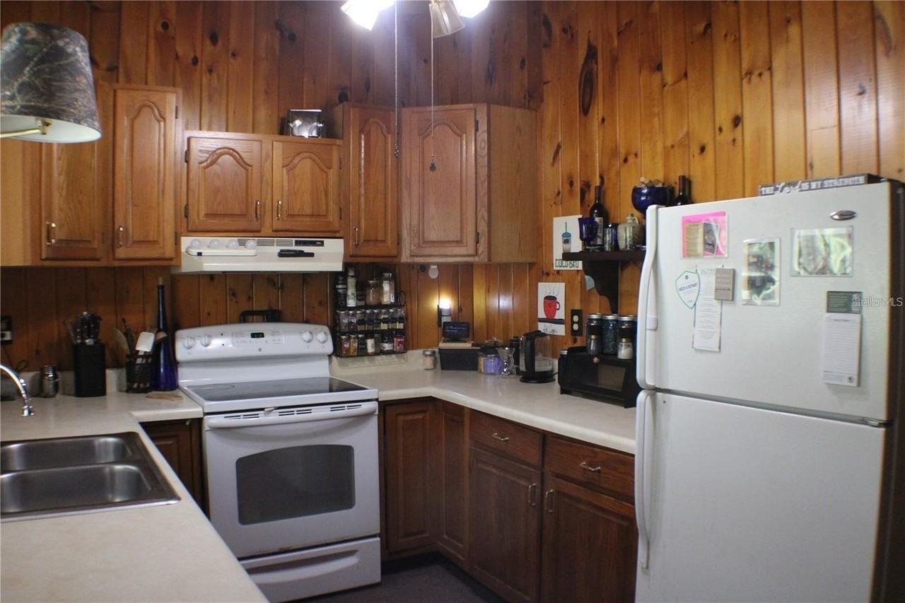 3045 Yorkshire Dr - Photo 6 of 24