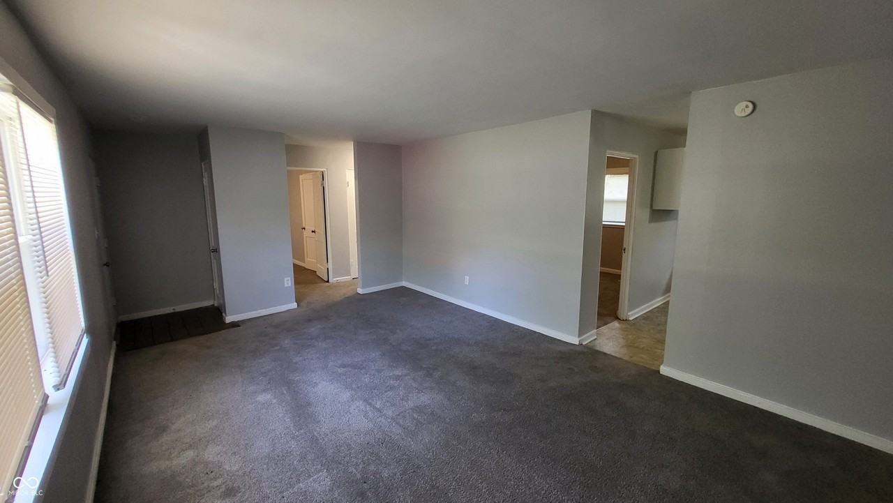 6255 E 25th St - Photo 4 of 19