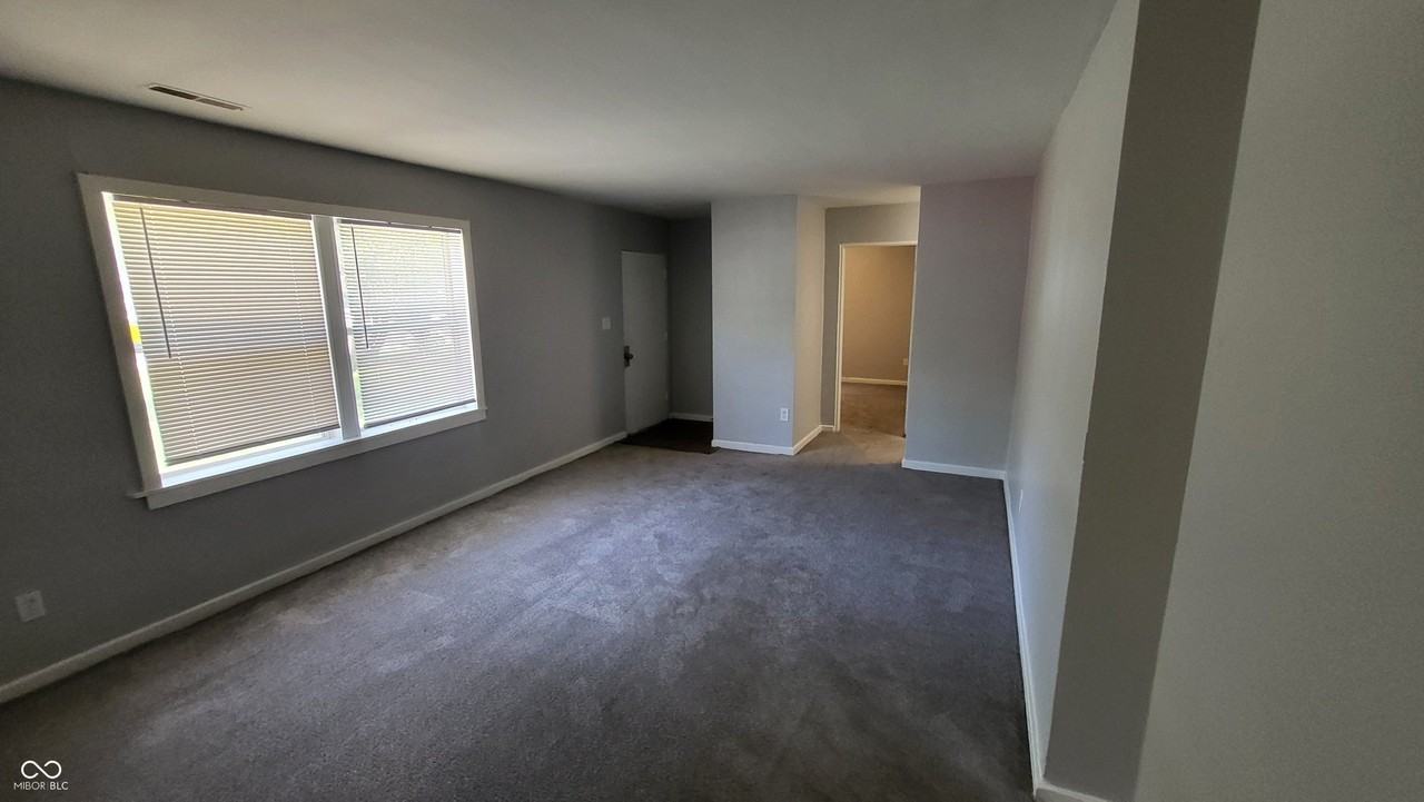 6255 E 25th St - Photo 5 of 19