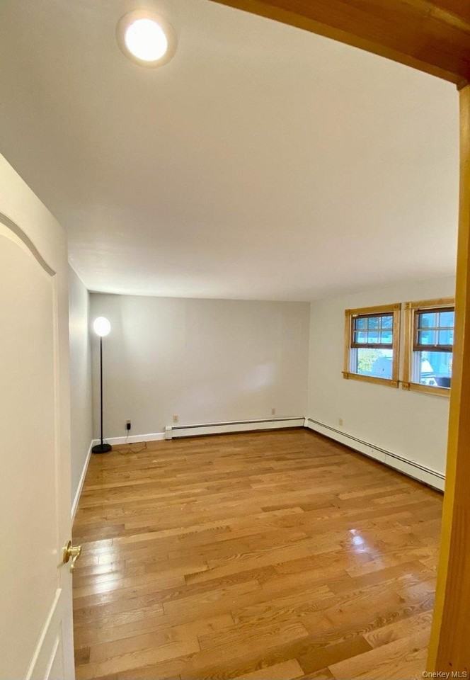 1630 Jefferson Ave - Photo 5 of 9