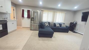 featured image of 9 Florus Crom Ct