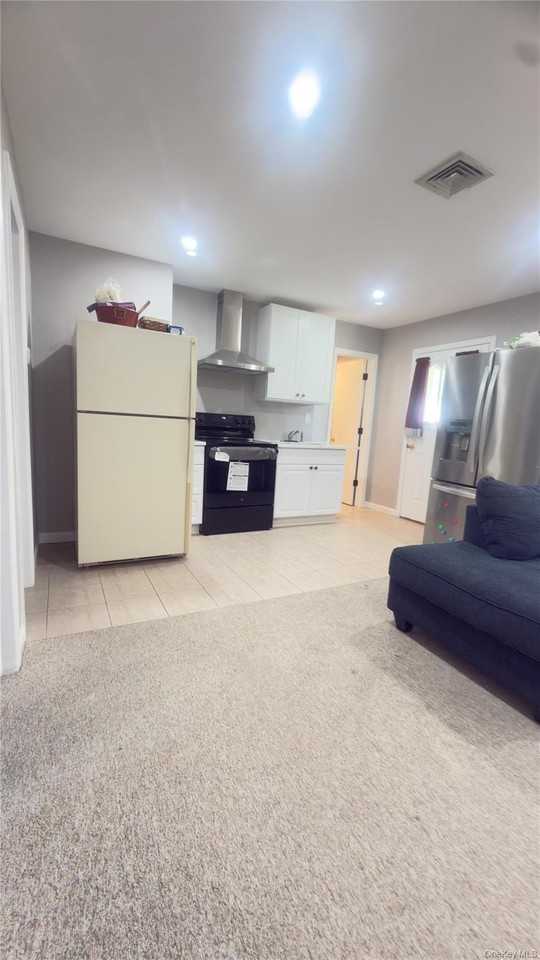 9 Florus Crom Ct - Photo 3 of 7