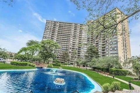 2 Bay Club Dr #7Y