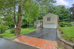 featured image of 10 Sycamore Rd