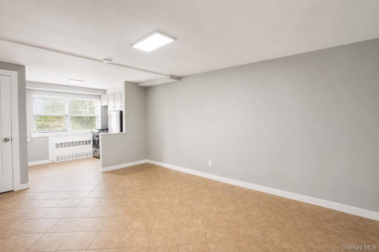470 E Broadway #A3 - Photo 4 of 18