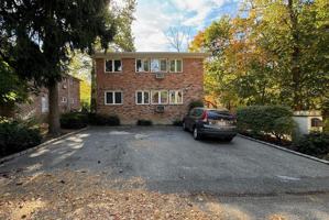 featured image of 14 Cornwall Ln
