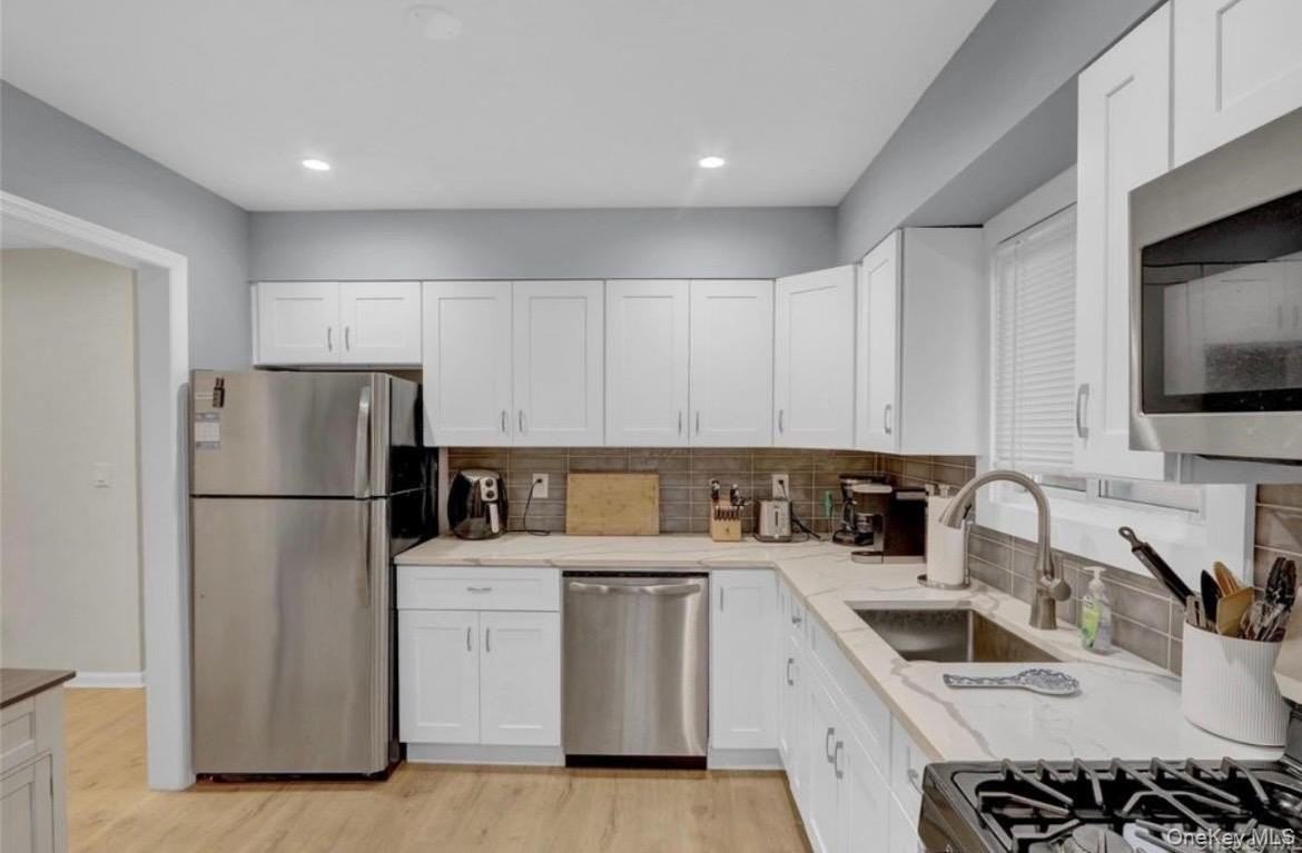 220 E Chester St #2 - Photo 2 of 10