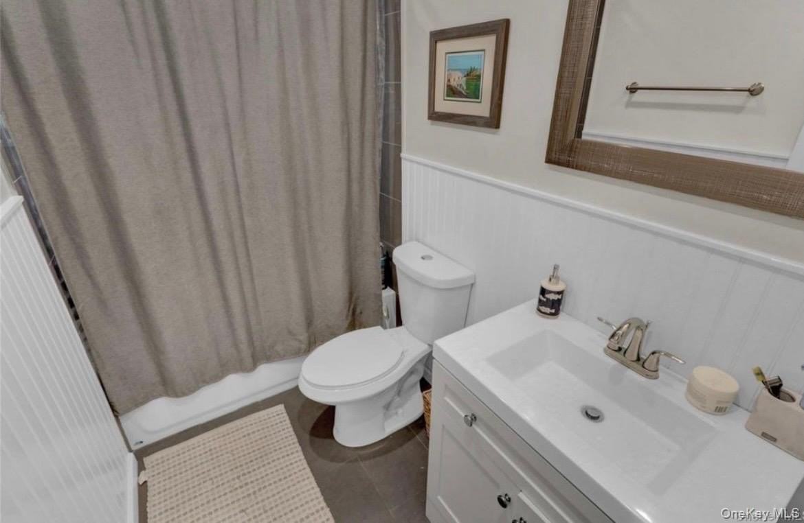 220 E Chester St #2 - Photo 6 of 10