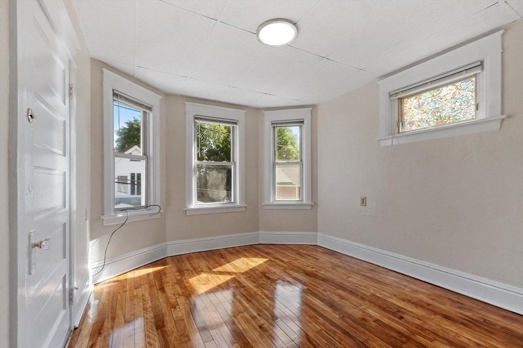 9 Reynolds St #2 - Photo 3 of 24
