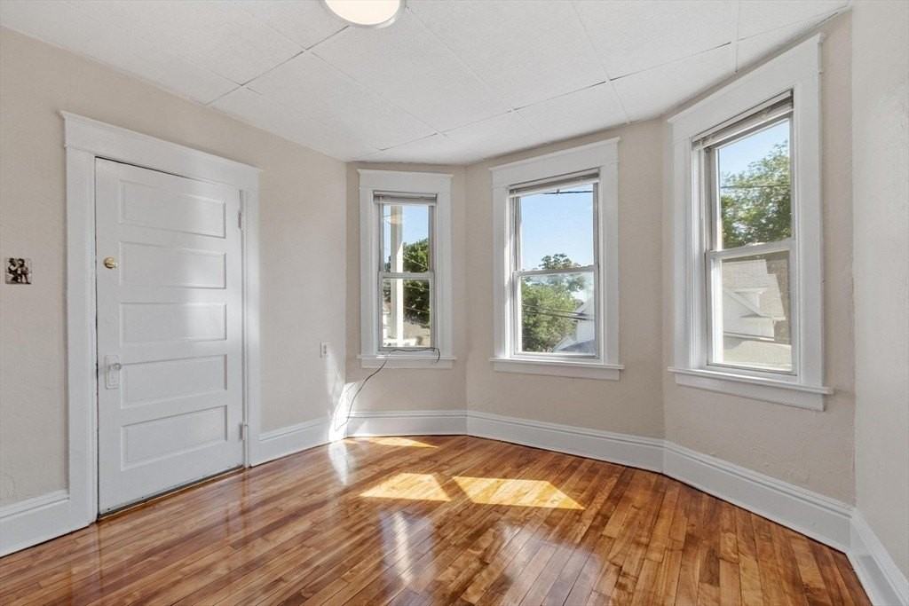 9 Reynolds St #2 - Photo 4 of 24